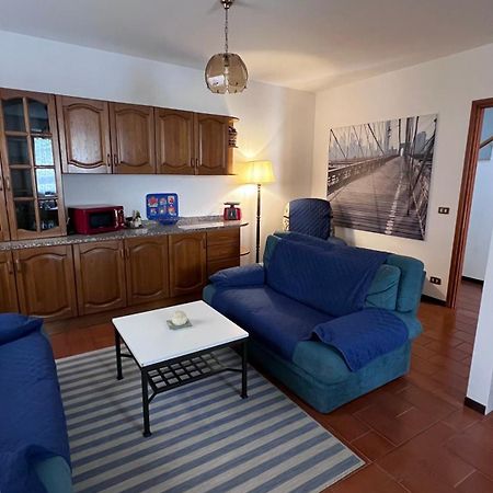 Casa Caterina 2 Storey House, With A Mountain View ตอสโกลาโน มาแดร์โน ภายนอก รูปภาพ