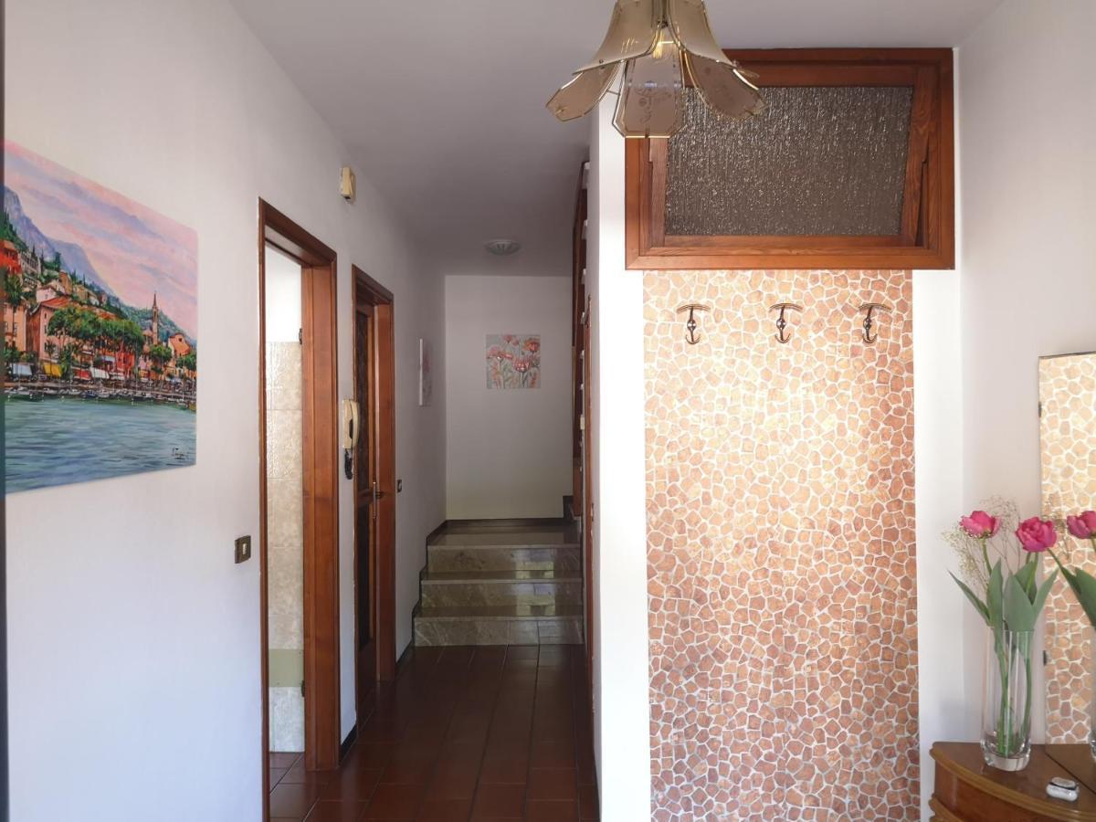 Casa Caterina 2 Storey House, With A Mountain View ตอสโกลาโน มาแดร์โน ภายนอก รูปภาพ
