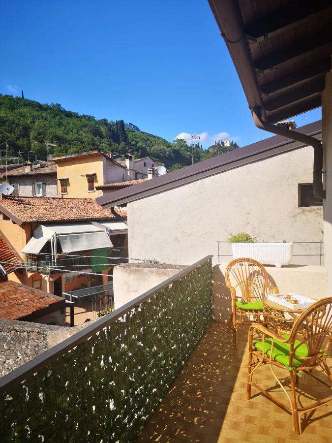 Casa Caterina 2 Storey House, With A Mountain View ตอสโกลาโน มาแดร์โน ภายนอก รูปภาพ